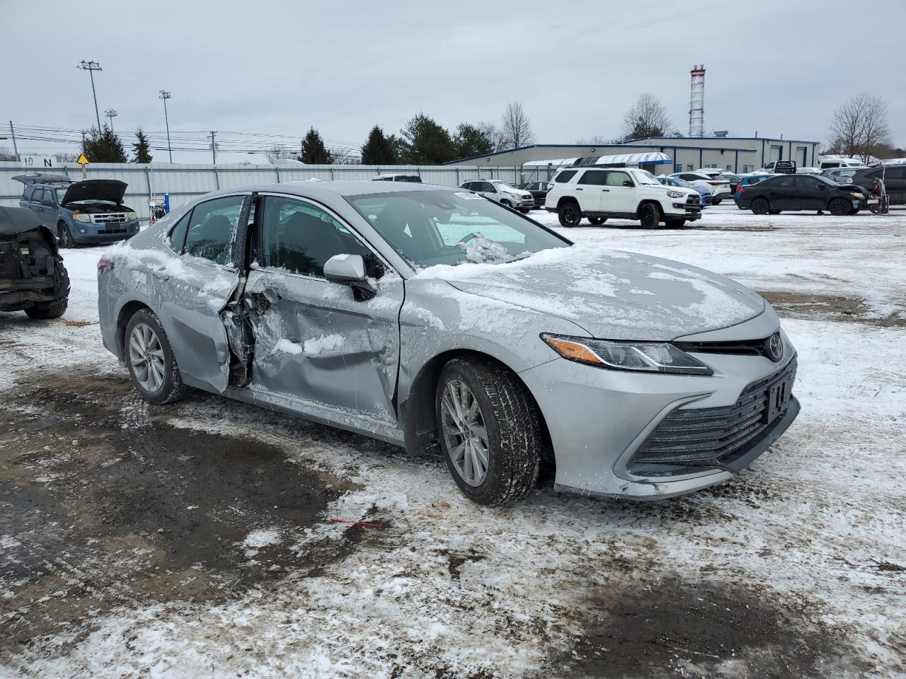 2022 Toyota Camry - Image 4