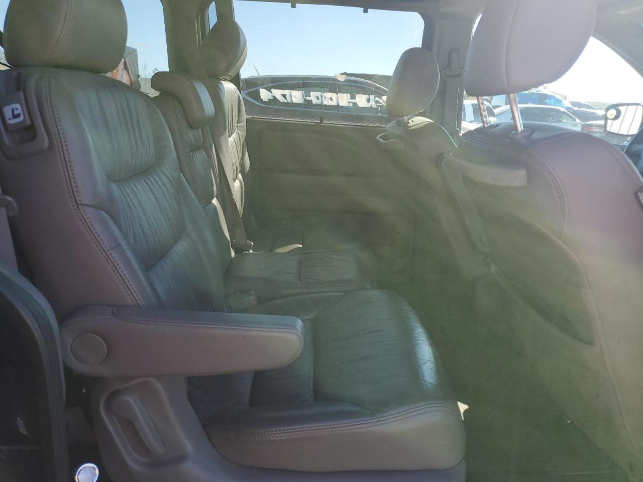 2010 Honda Odyssey - Image 11