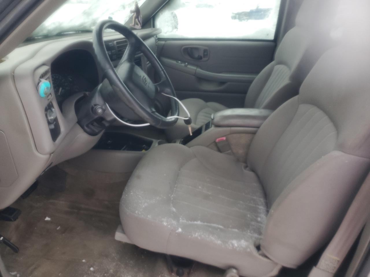 2004 Chevrolet Blazer - Image 7