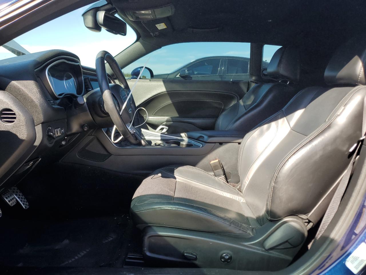 2016 Dodge Challenger - Image 7
