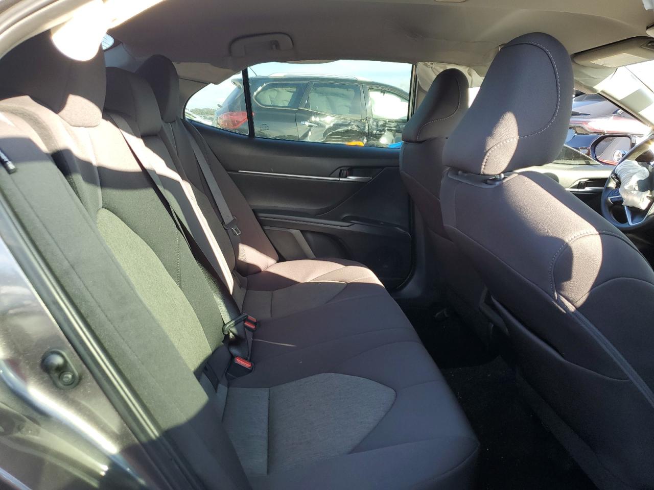 2024 Toyota Camry - Image 10