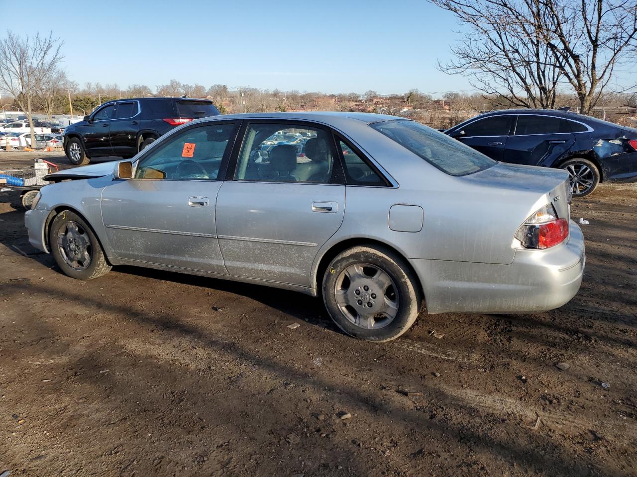 2003 Toyota Avalon - Image 2