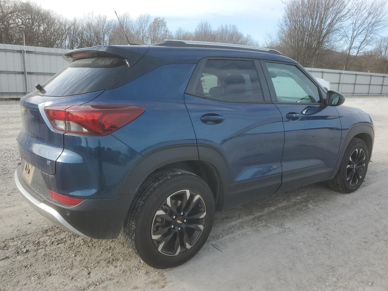 2021 Chevrolet TrailBlazer - Image 3