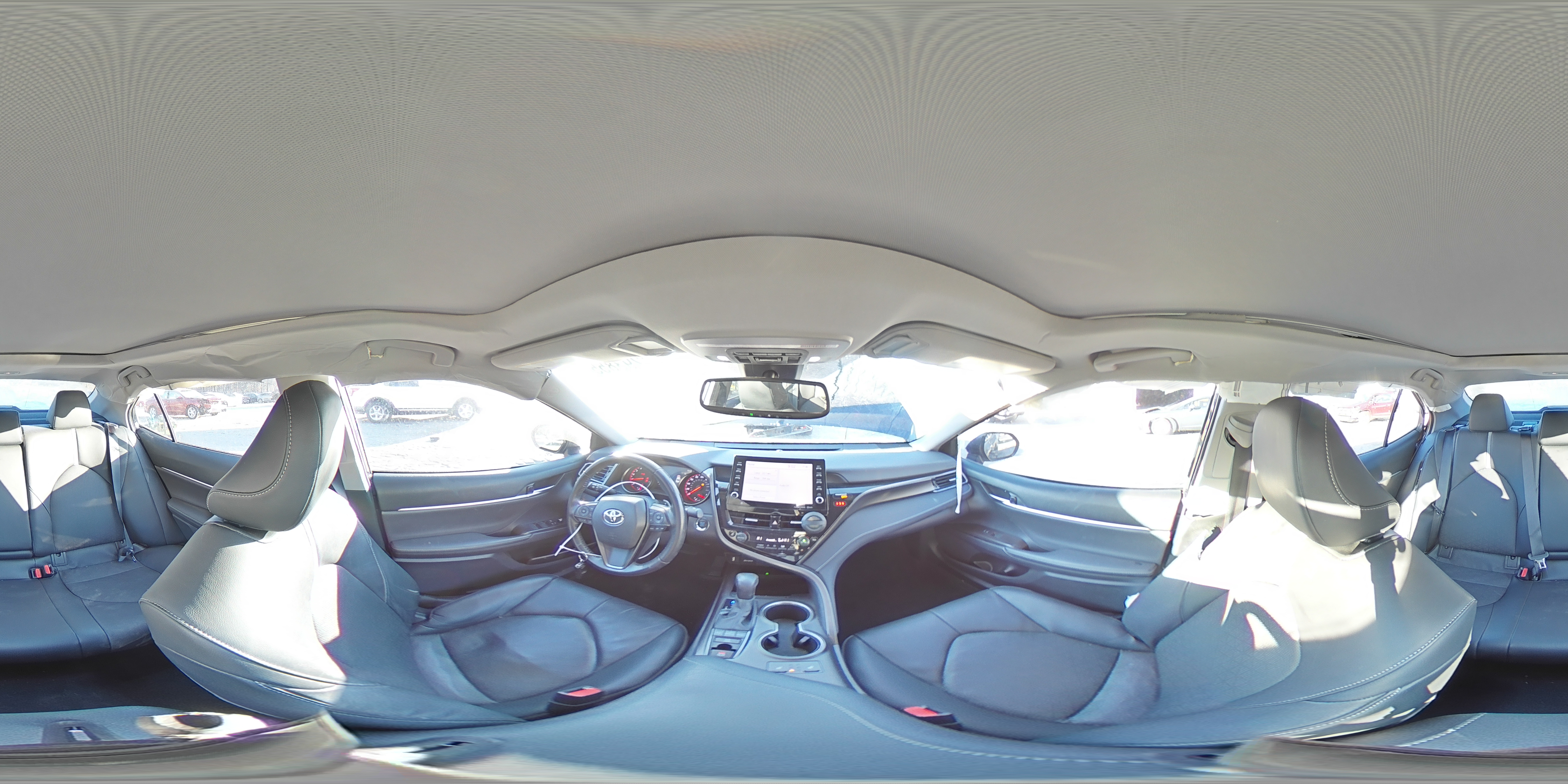 2021 Toyota Camry - Image 14