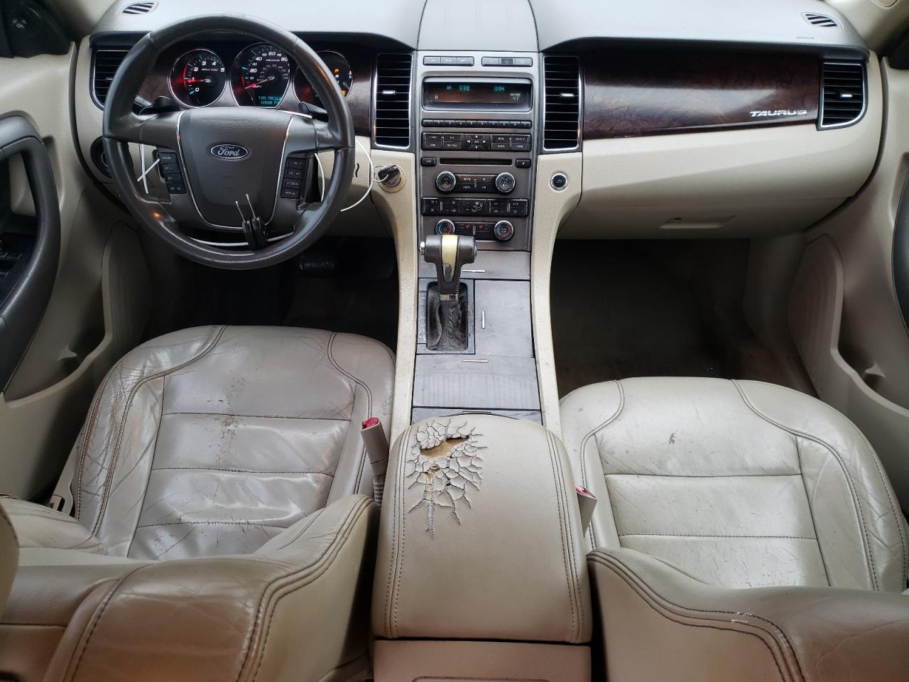 2012 Ford Taurus - Image 8