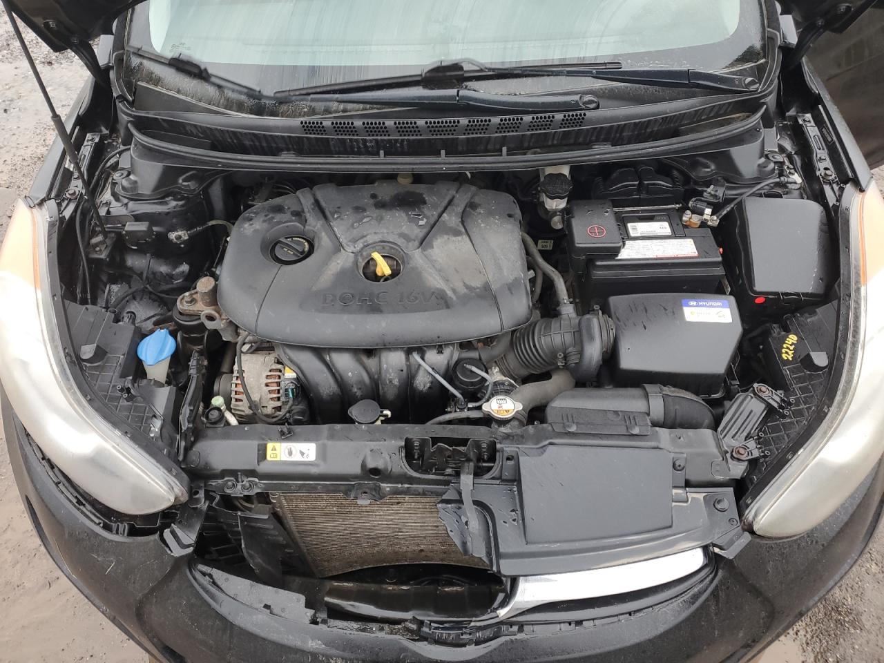 2013 Hyundai Elantra - Image 11