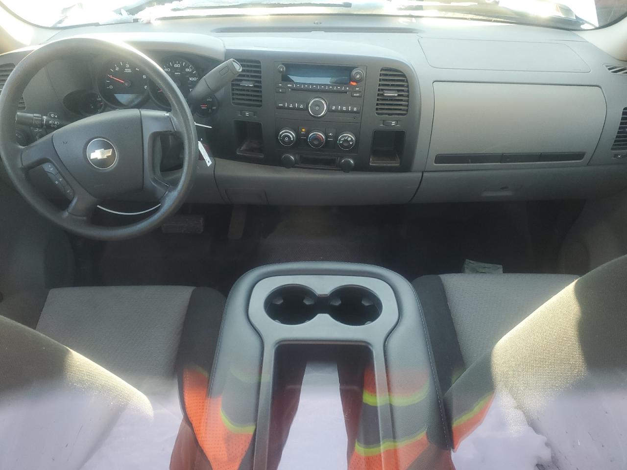 2008 Chevrolet Silverado - Image 8