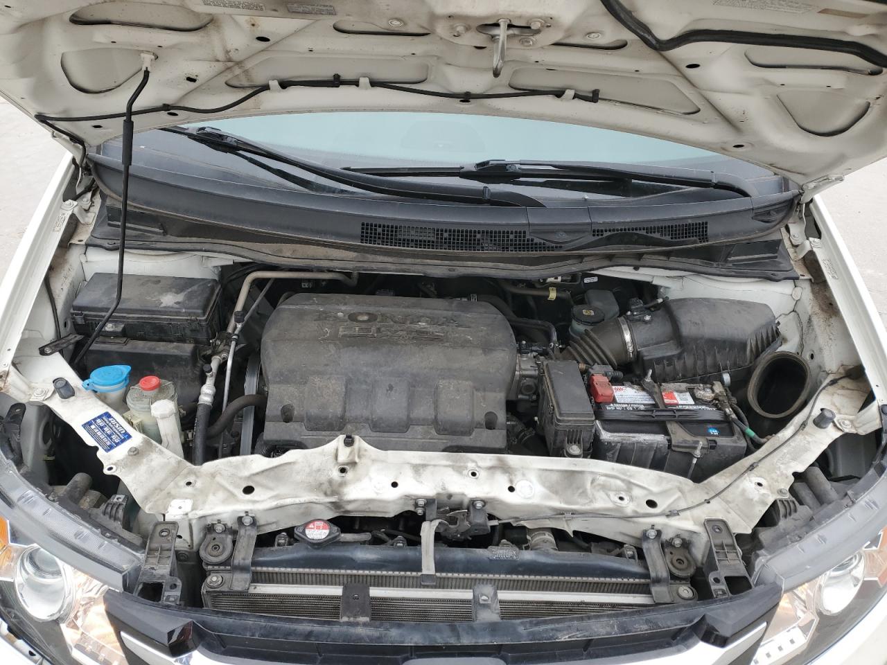 2015 Honda Odyssey - Image 12