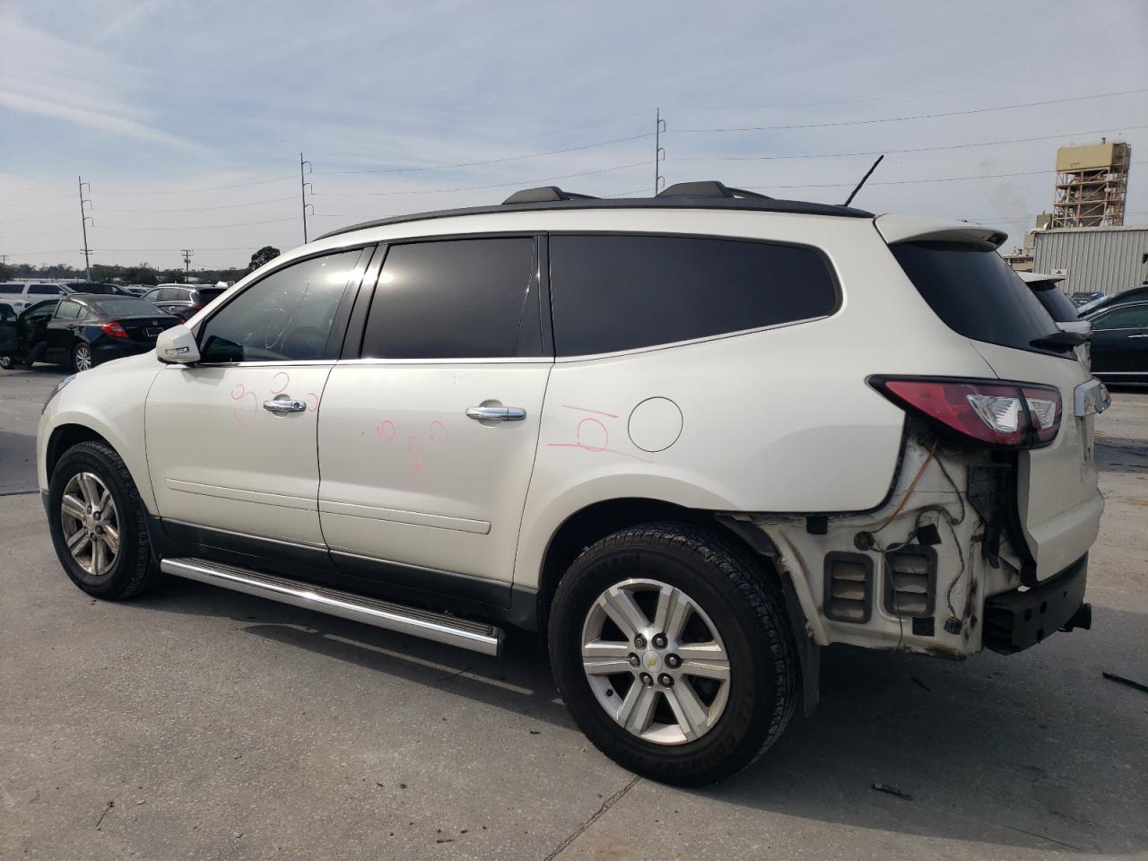 VIN 1GNKRHKD2EJ265962 2014 CHEVROLET TRAVERSE no.2