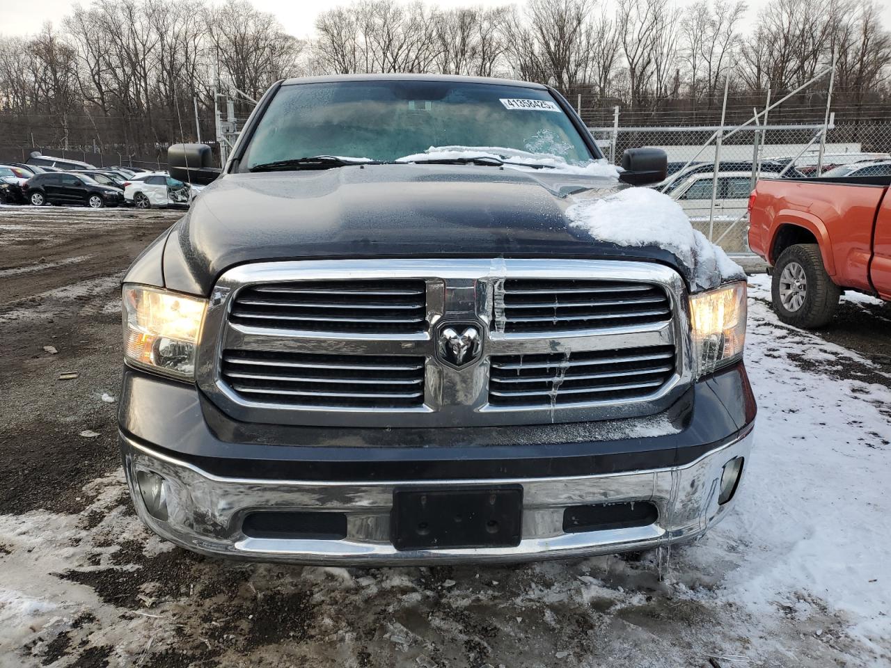 2015 RAM 1500 - Image 5