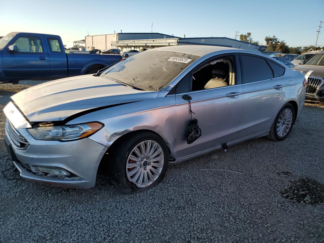 VIN 3FA6P0LU7JR198359 2018 FORD FUSION no.1