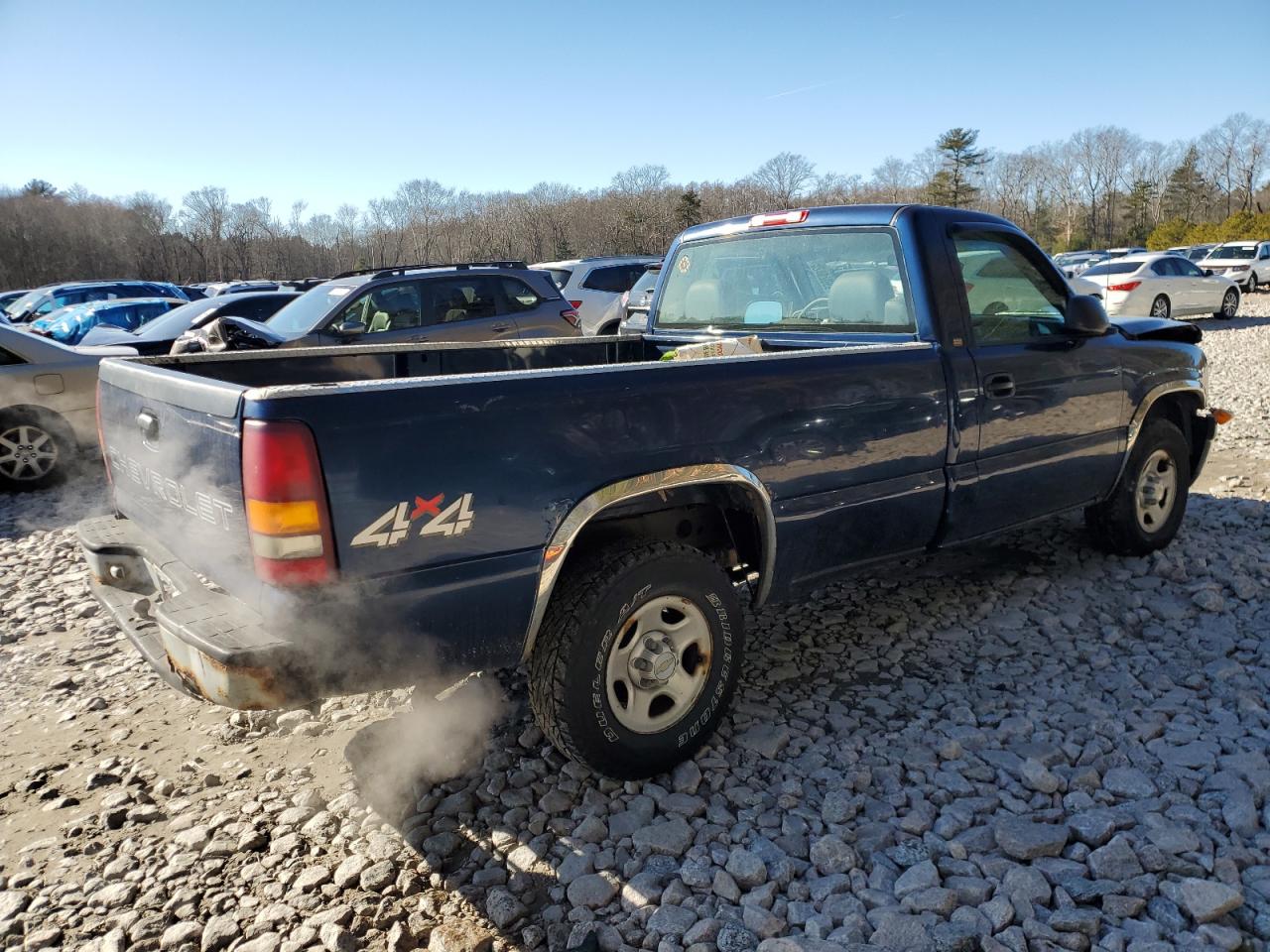 2000 Chevrolet Silverado - Image 3