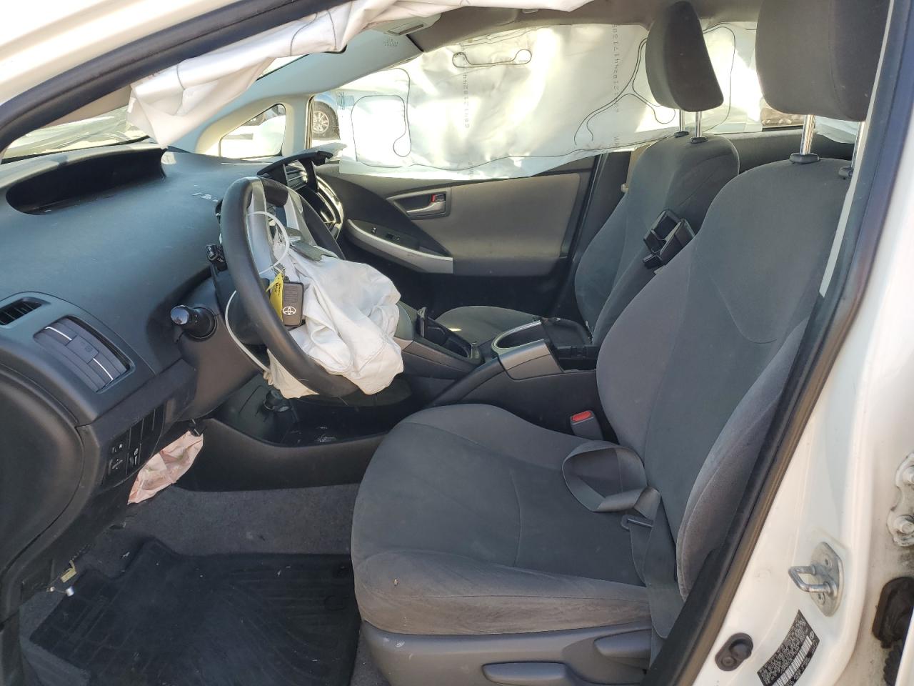 2014 Toyota Prius - Image 7