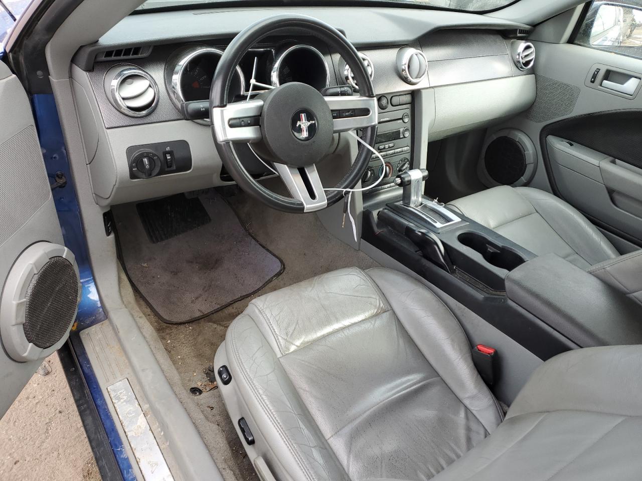 2007 Ford Mustang - Image 8