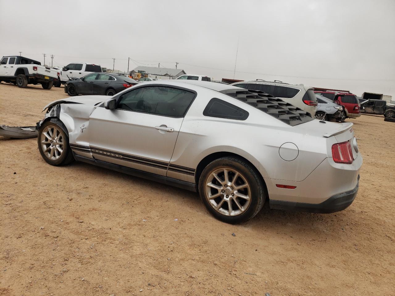 2010 Ford Mustang - Image 2