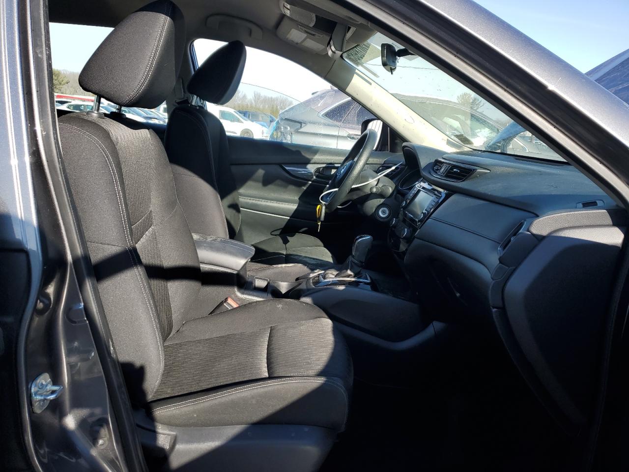 2020 Nissan Rogue - Image 7