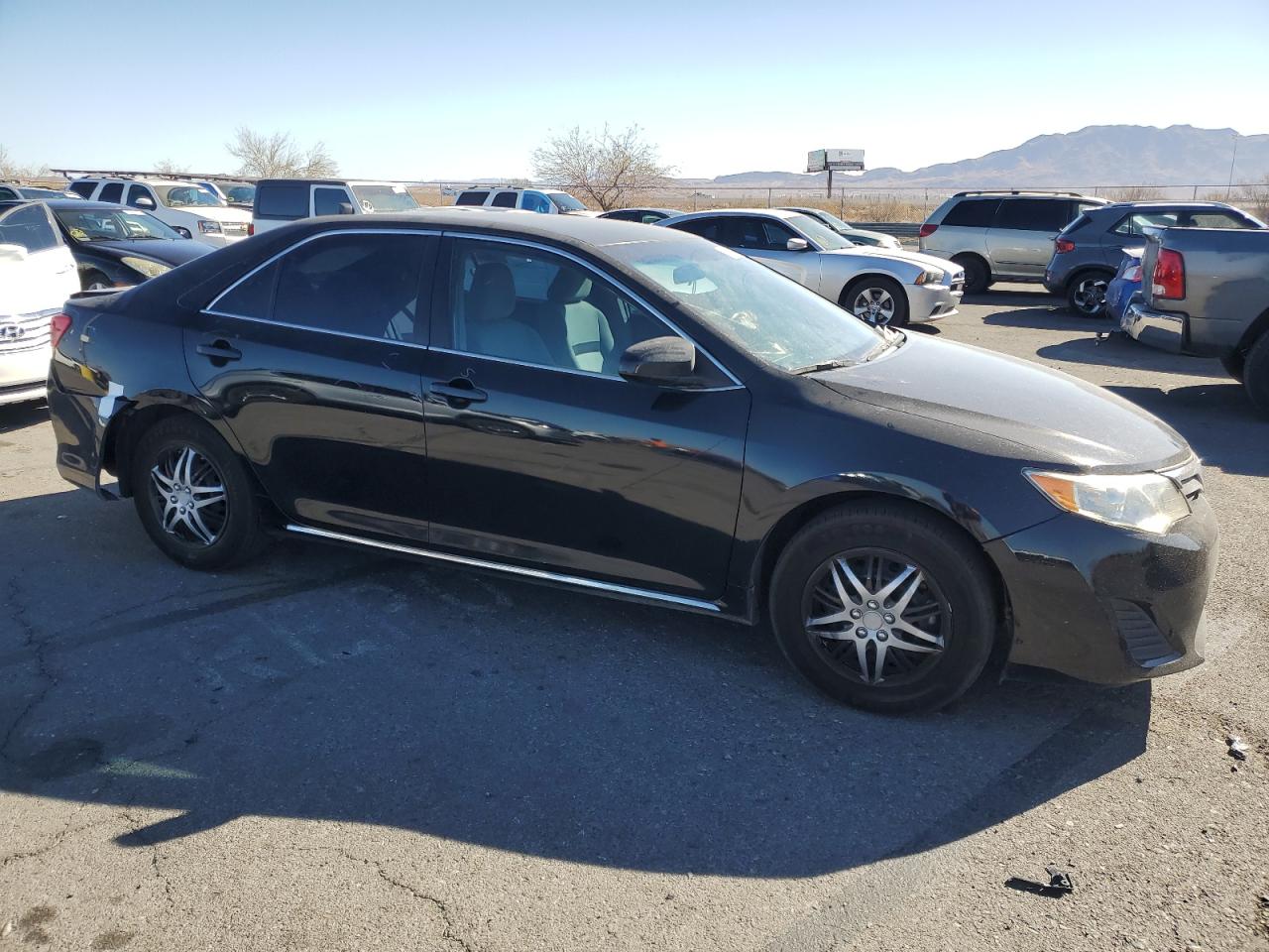 2014 Toyota Camry - Image 4