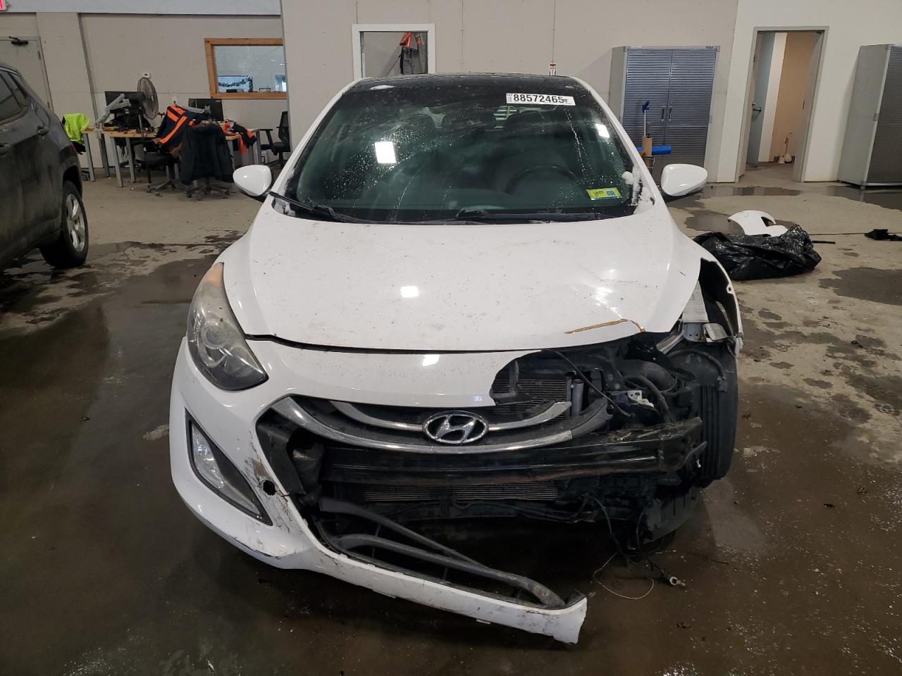 2014 Hyundai Elantra - Image 5
