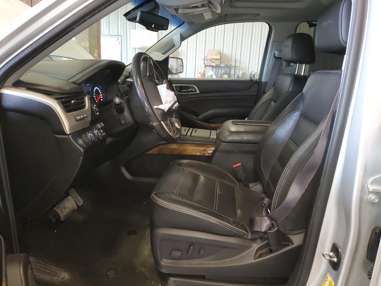 2017 GMC Yukon - Image 7
