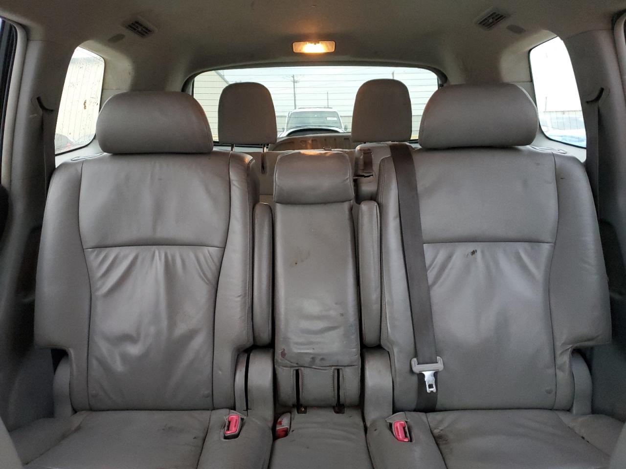 2010 Toyota Highlander - Image 10