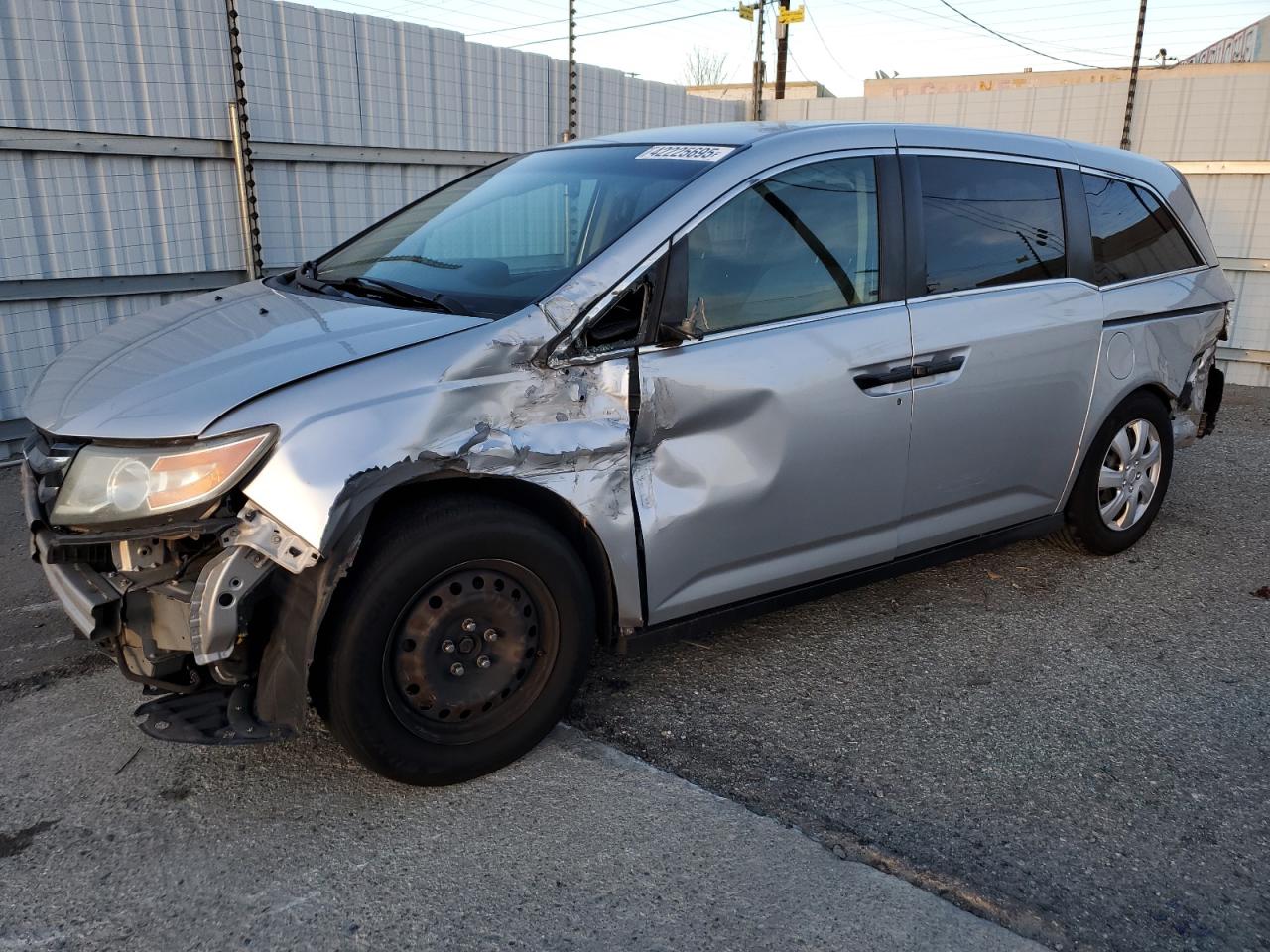 2015 Honda Odyssey - Image 1