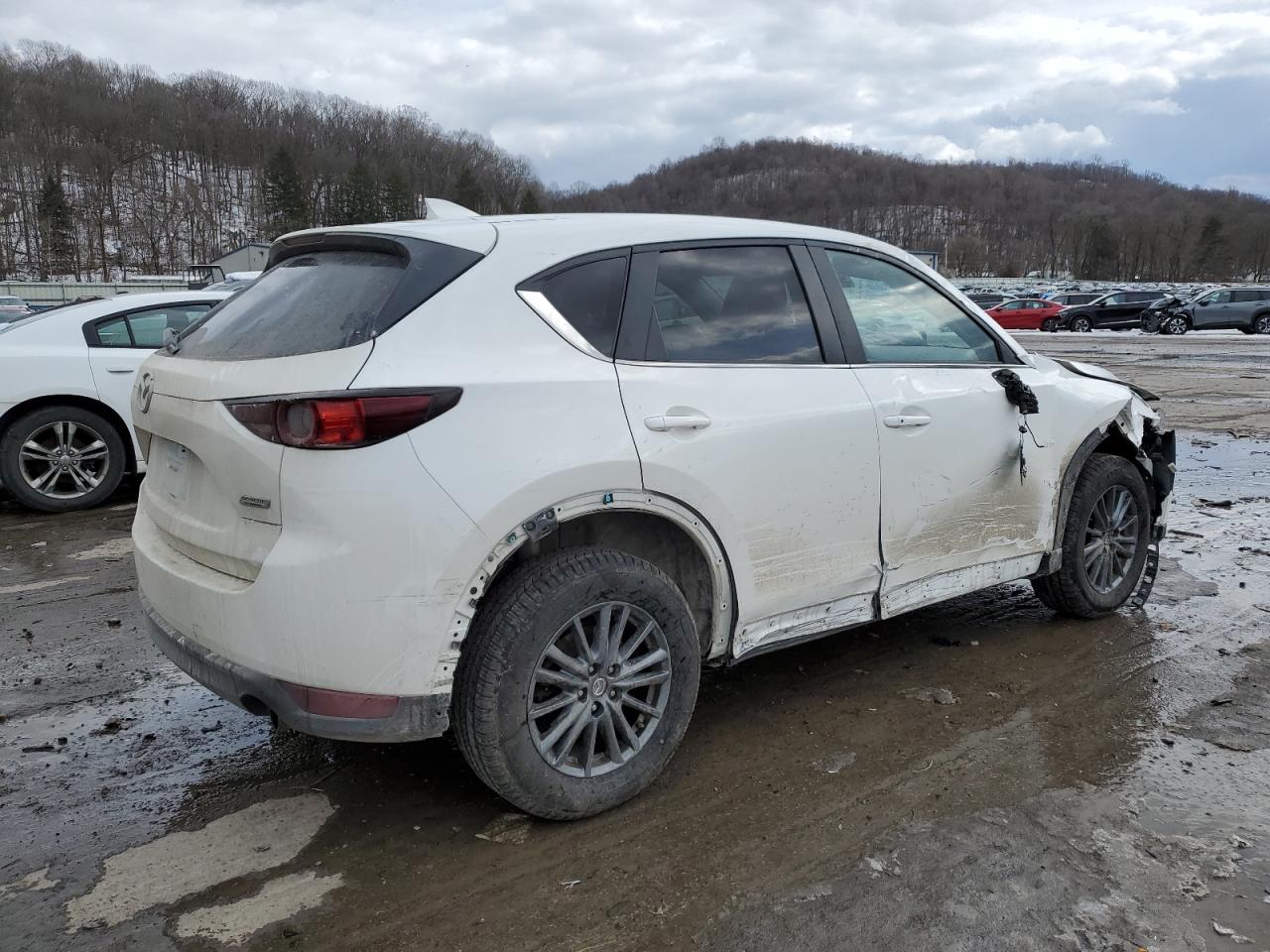 2017 Mazda CX-5 - Image 3