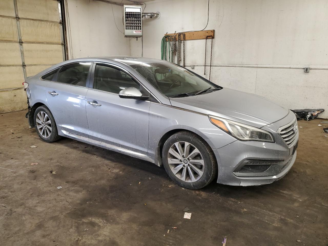 2016 Hyundai Sonata - Image 4