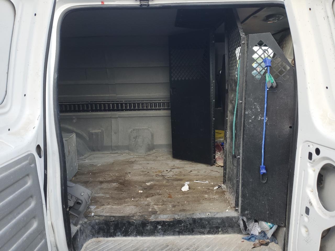 2013 Ford Econoline - Image 11