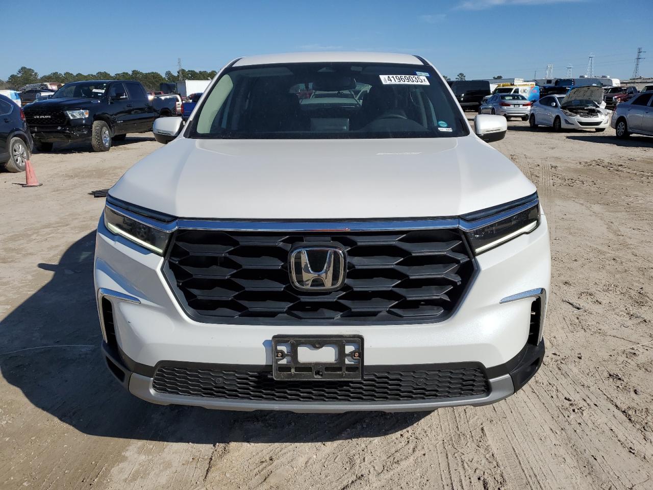 2025 Honda Pilot - Image 5