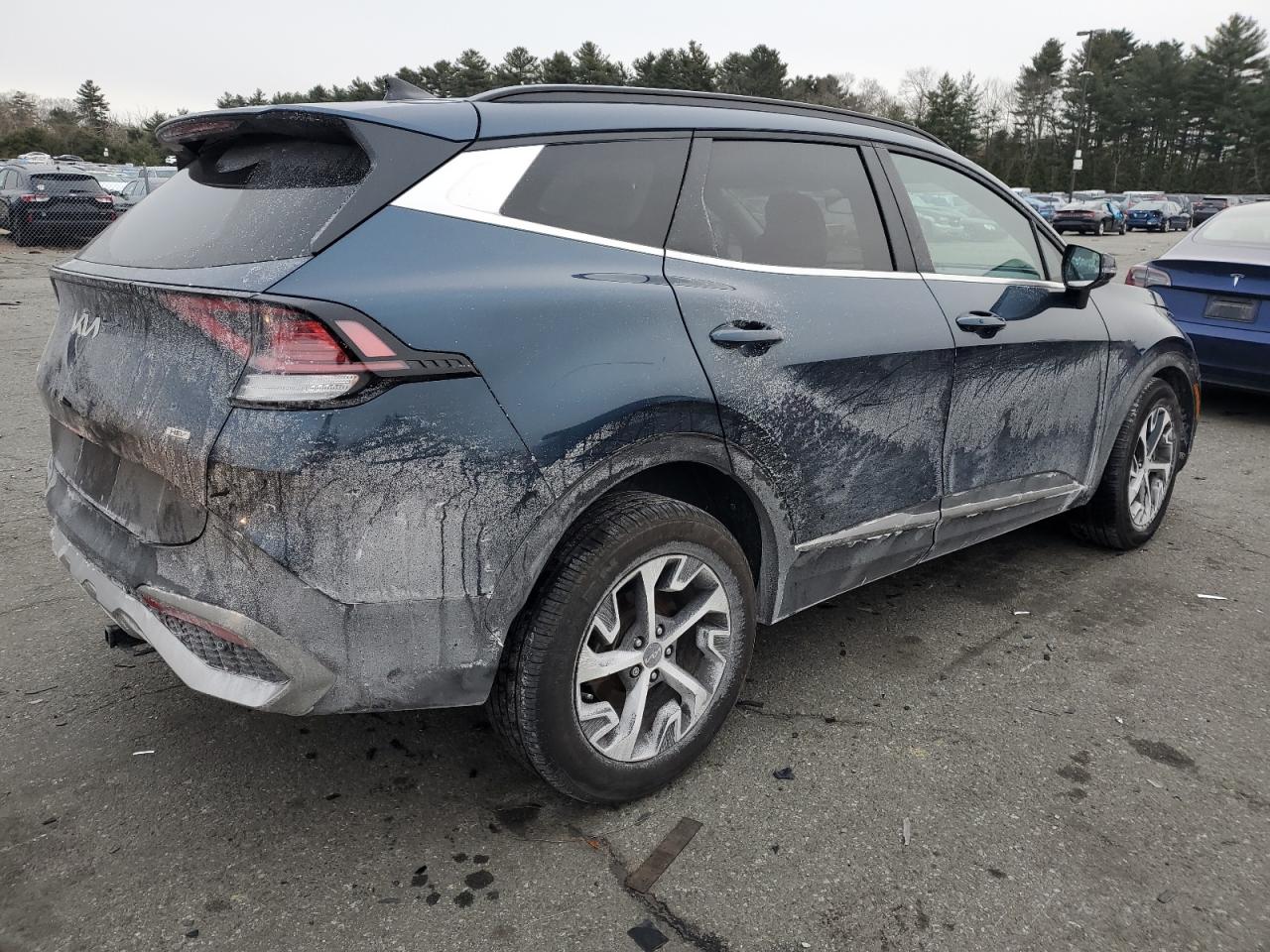 2023 Kia Sportage - Image 3