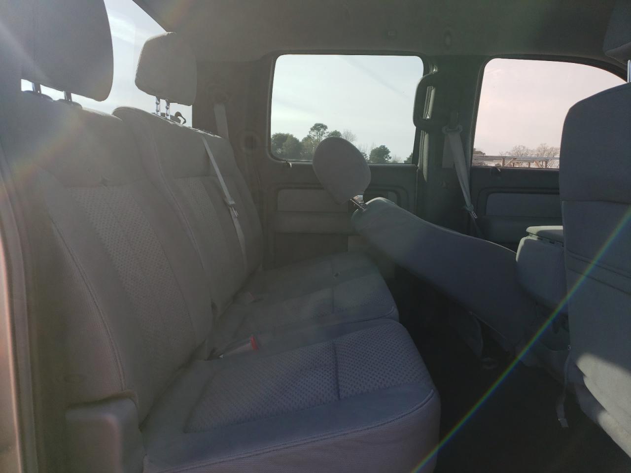 2012 Ford F-150 - Image 10