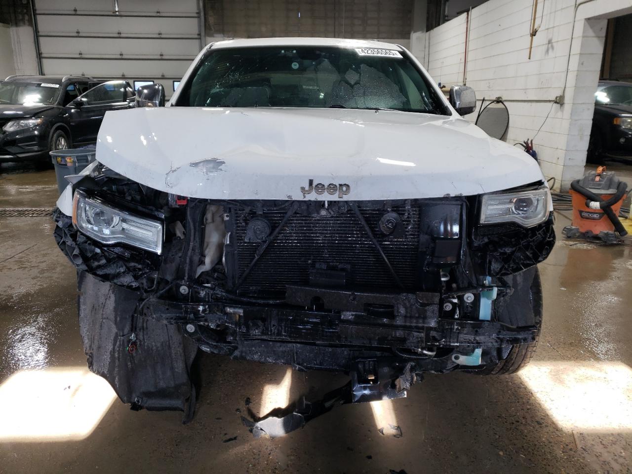 2015 Jeep Grand Cherokee - Image 5