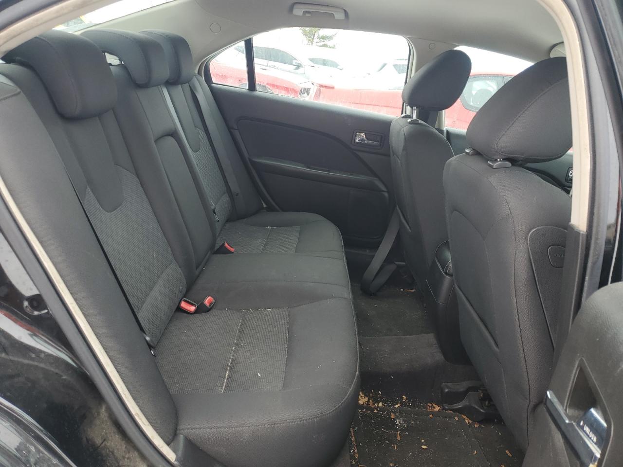 2010 Ford Fusion - Image 10