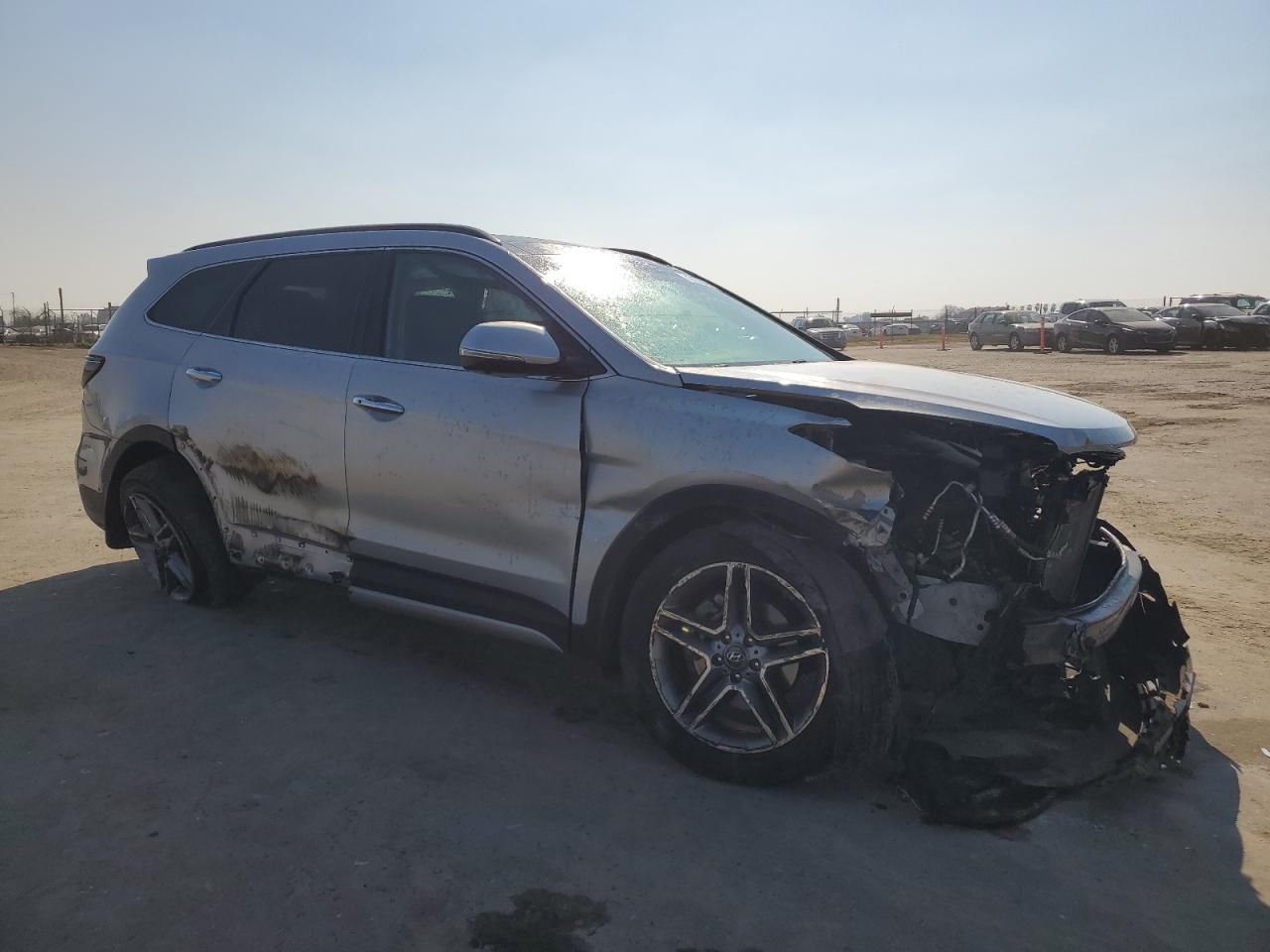 2018 Hyundai Santa Fe - Image 4