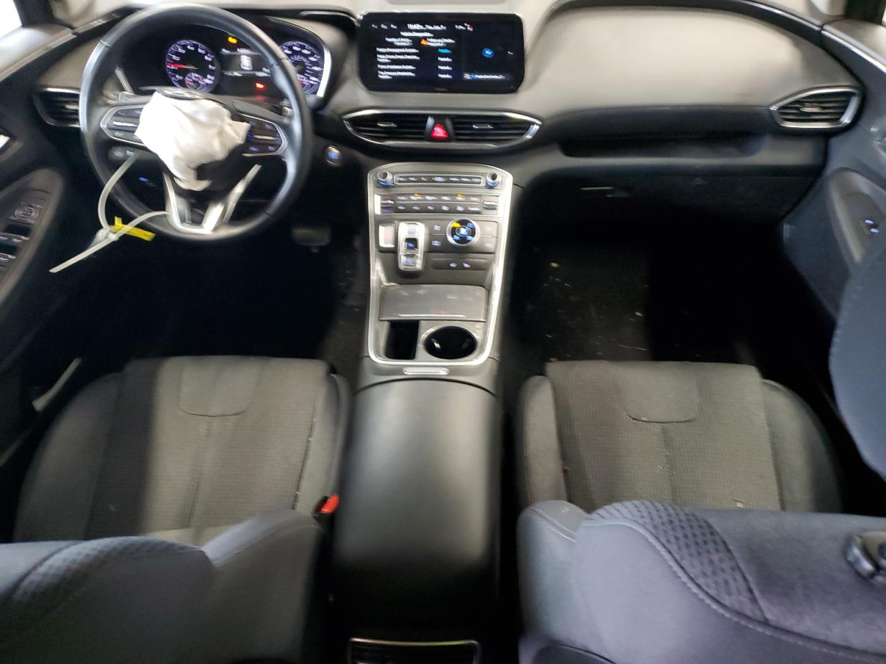 2023 Hyundai Santa Fe - Image 8