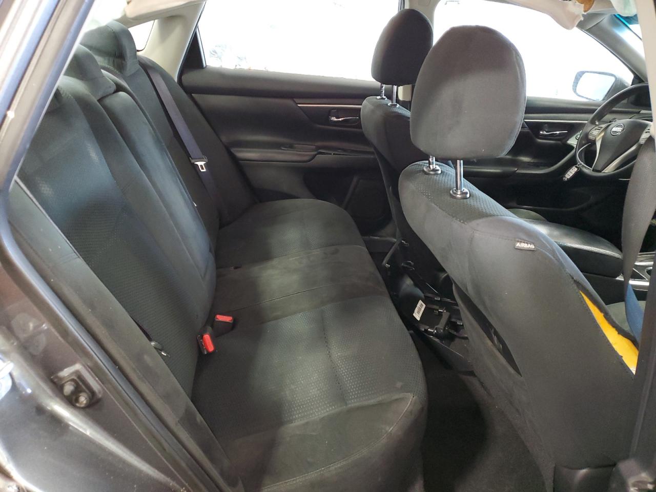 2015 Nissan Altima - Image 10