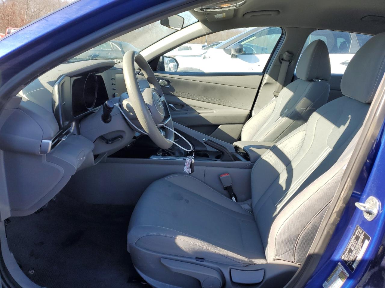 2021 Hyundai Elantra - Image 7