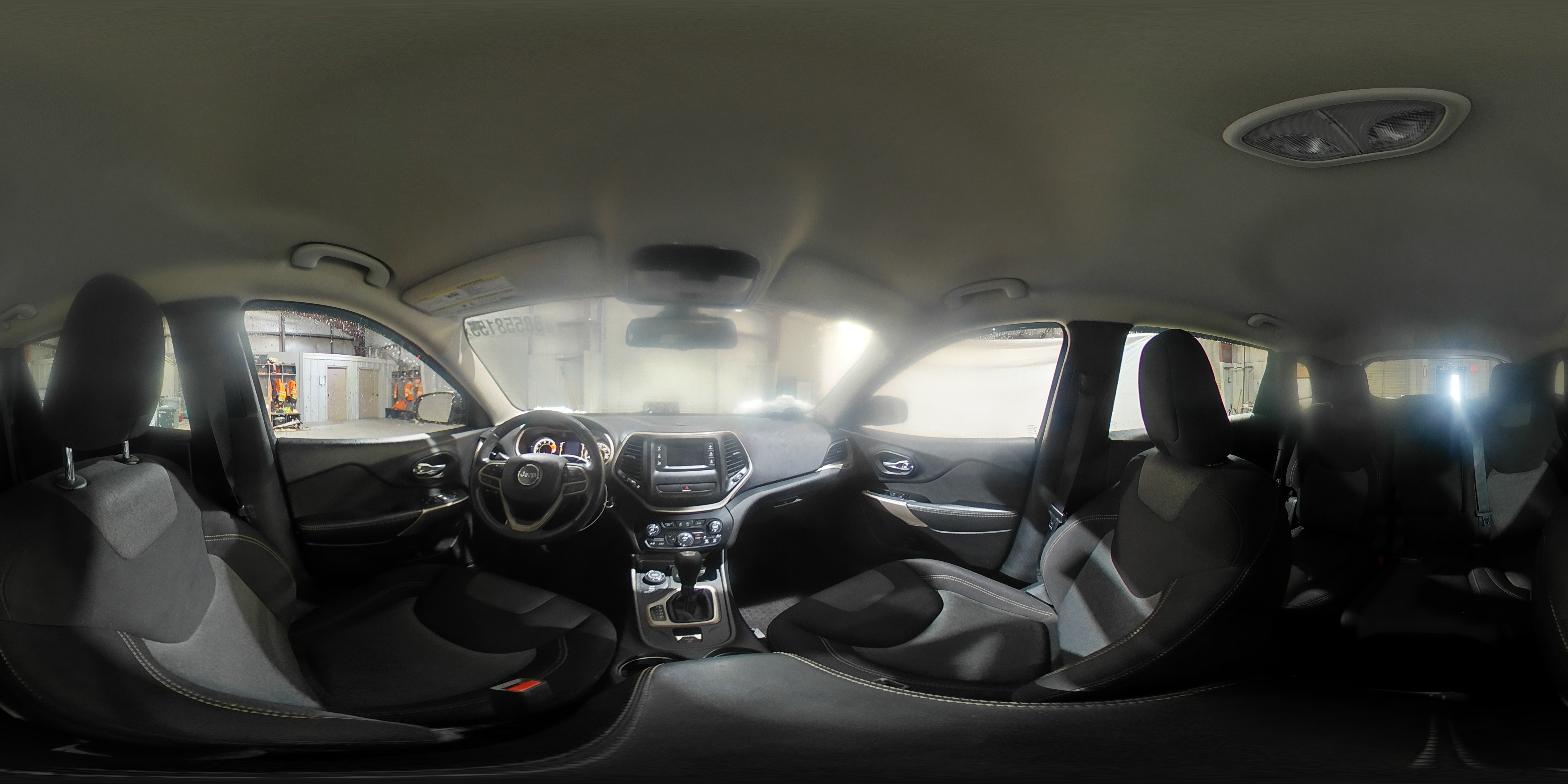 2017 Jeep Grand Cherokee - Image 15