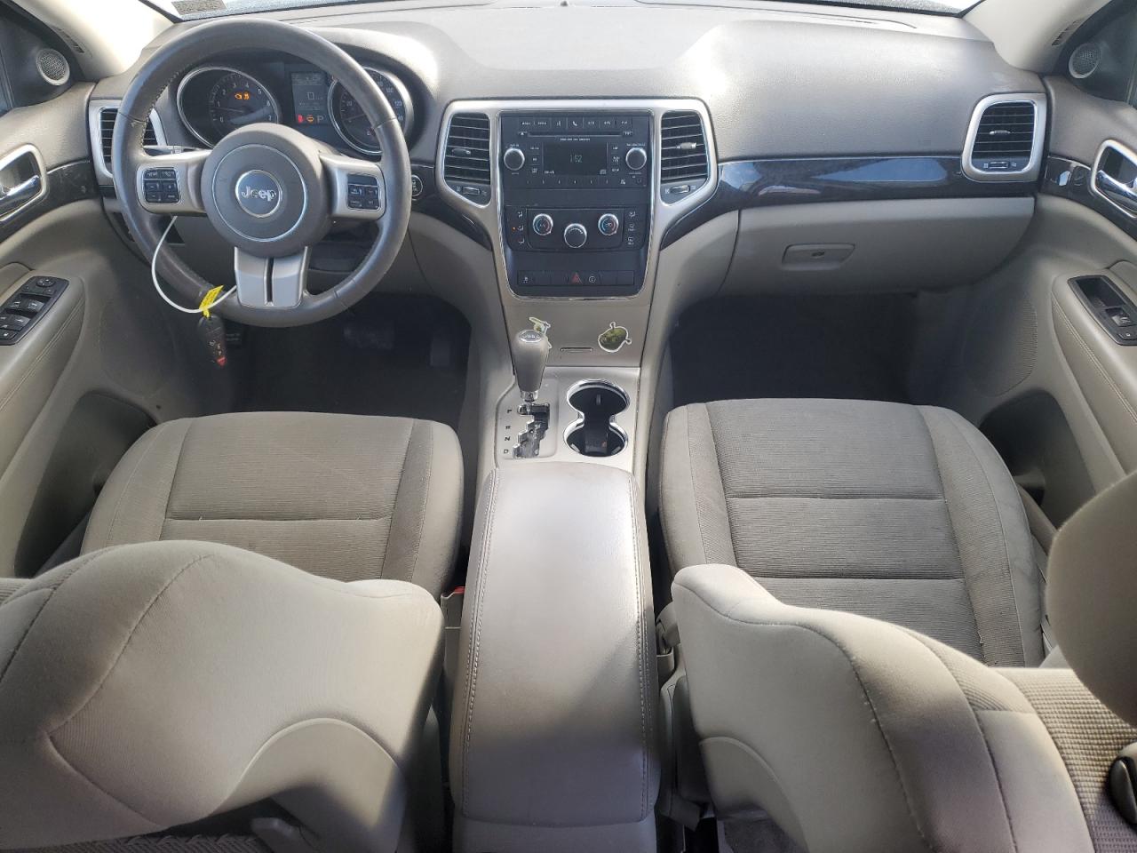 2013 Jeep Grand Cherokee - Image 8