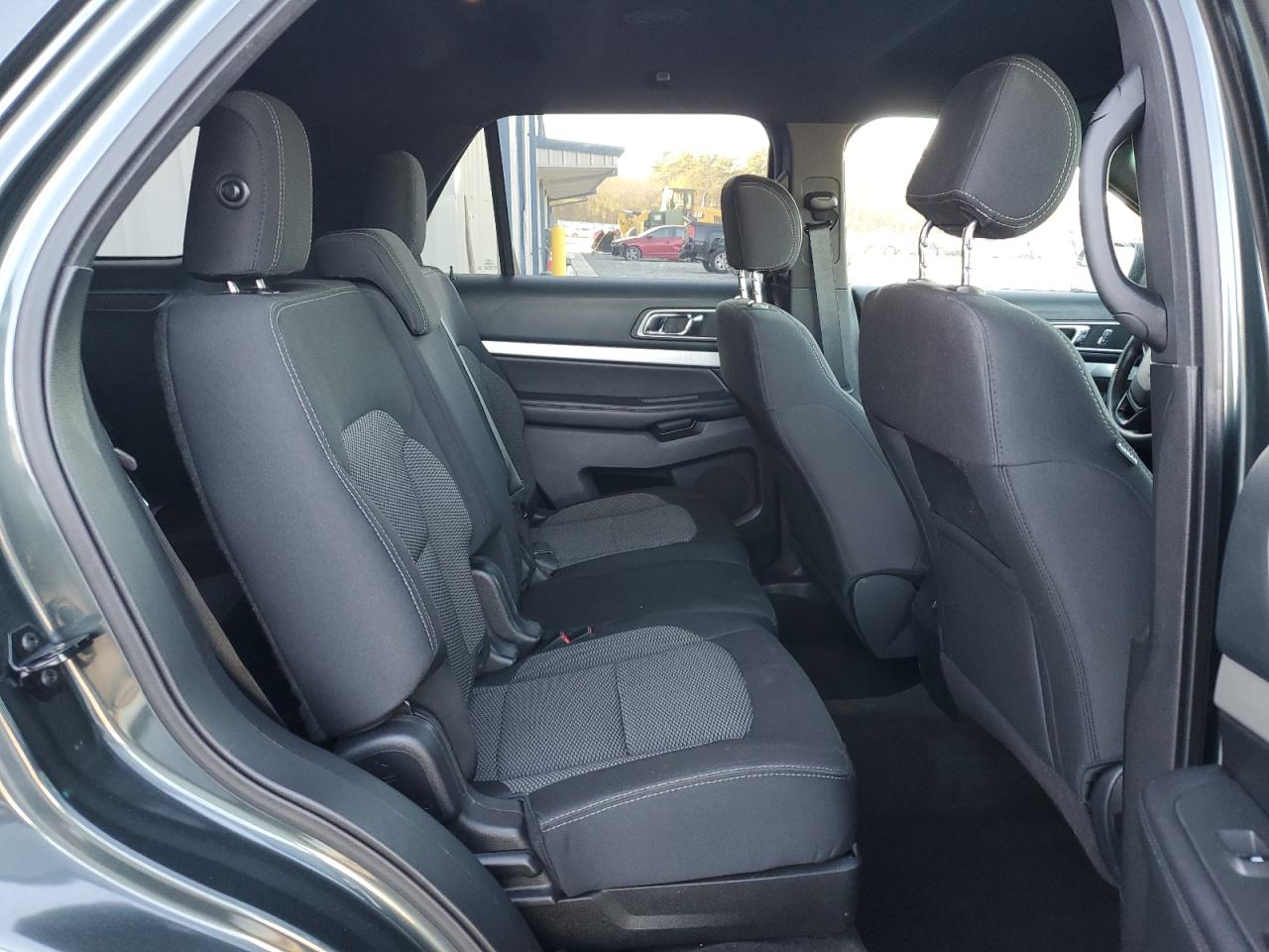 2016 Ford Explorer - Image 11