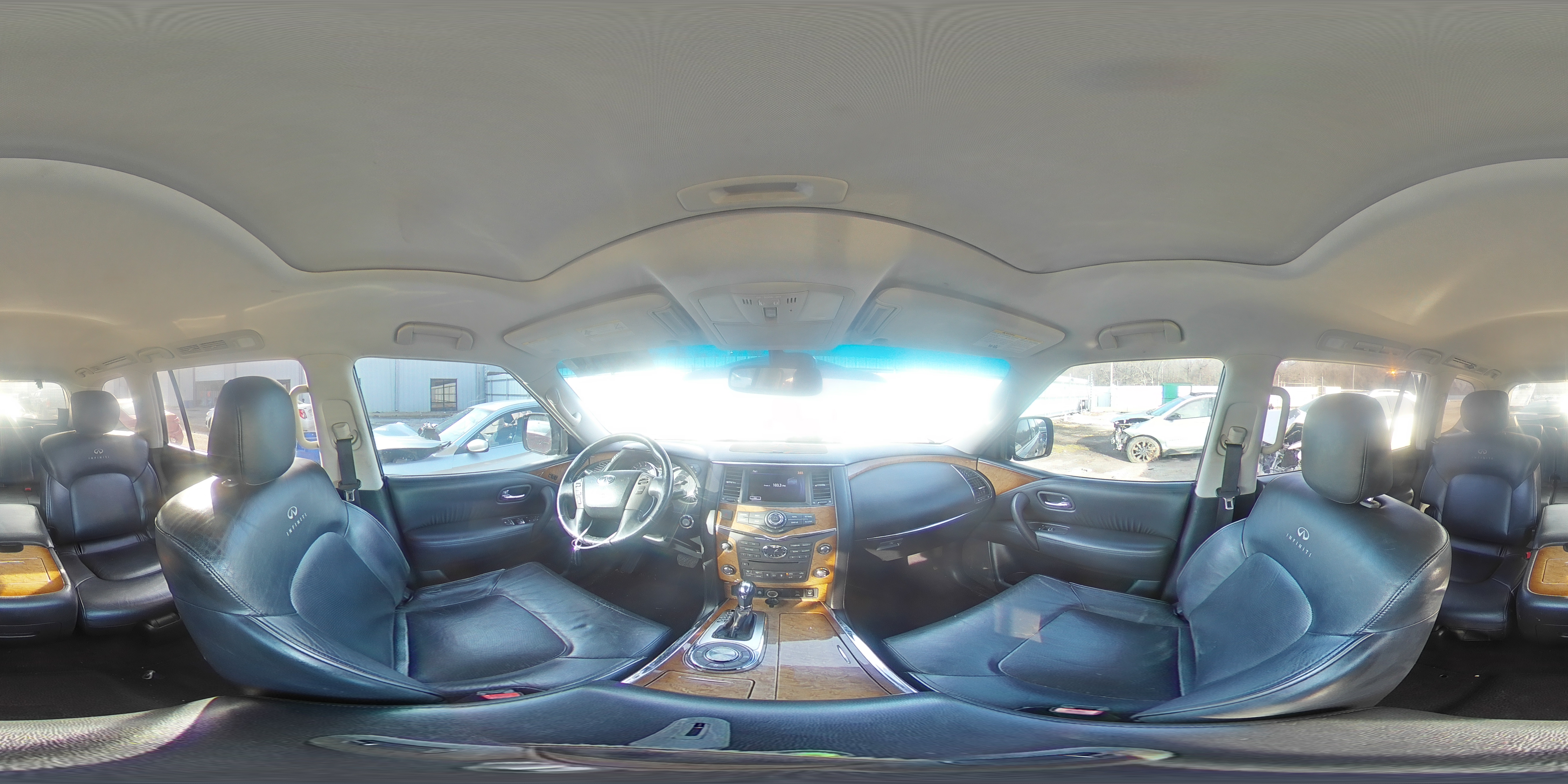 2013 Infiniti QX56 - Image 13