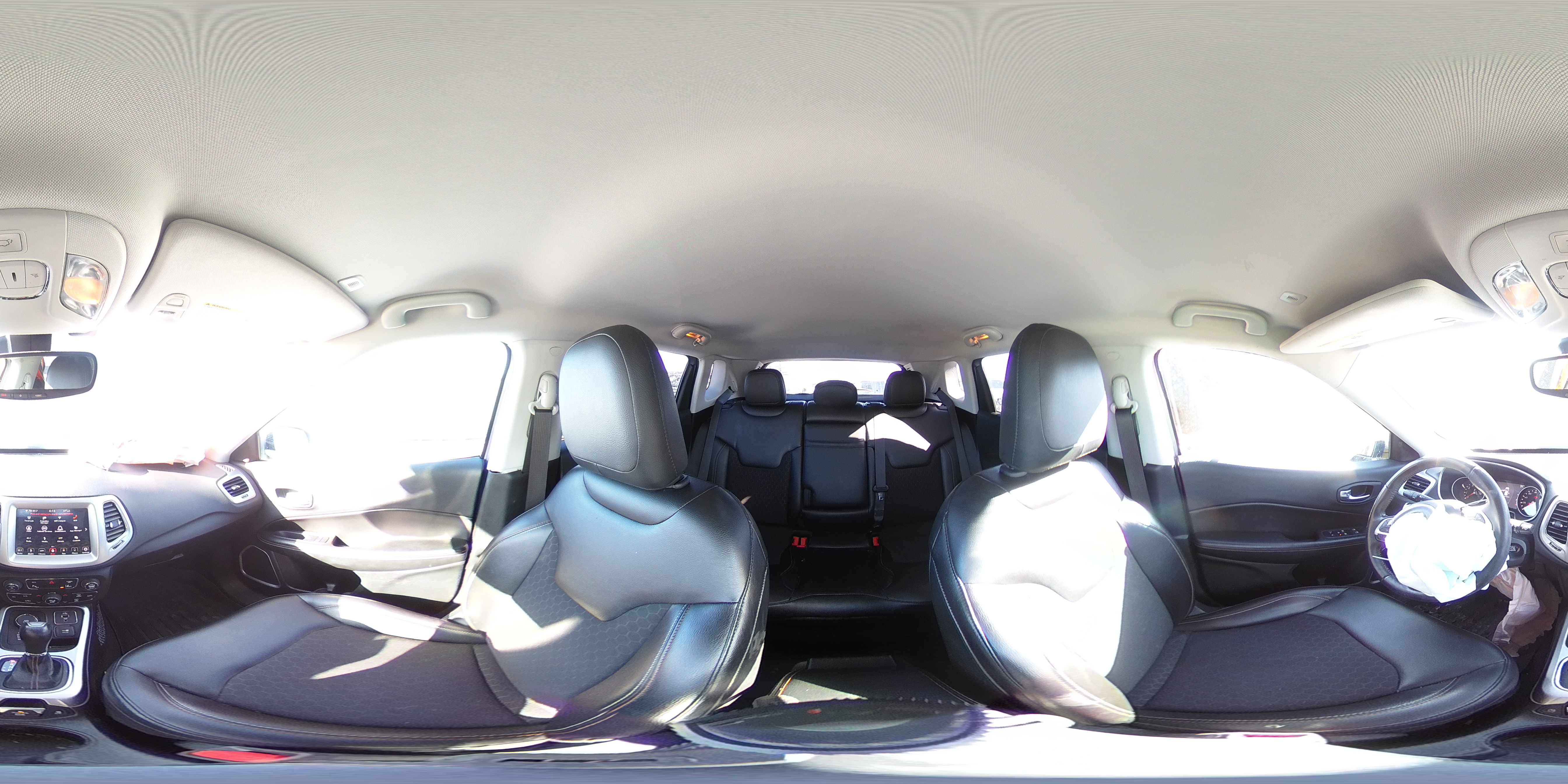2018 Jeep Compass - Image 13