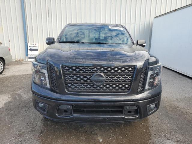  NISSAN TITAN 2019 Черный