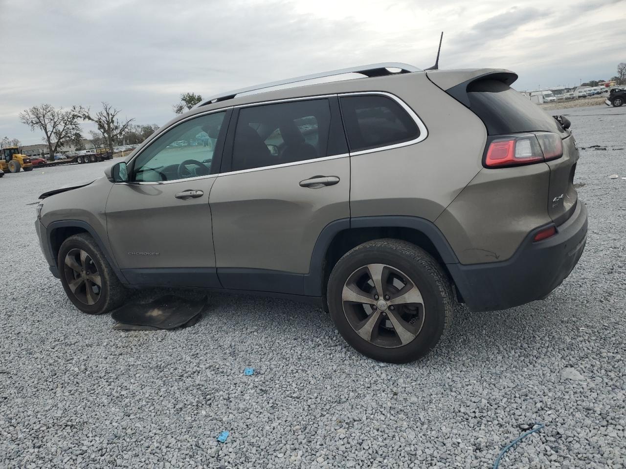 2019 Jeep Grand Cherokee - Image 2