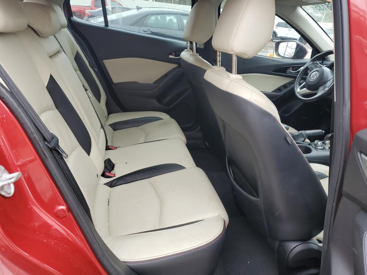 2014 Mazda 3 - Image 11