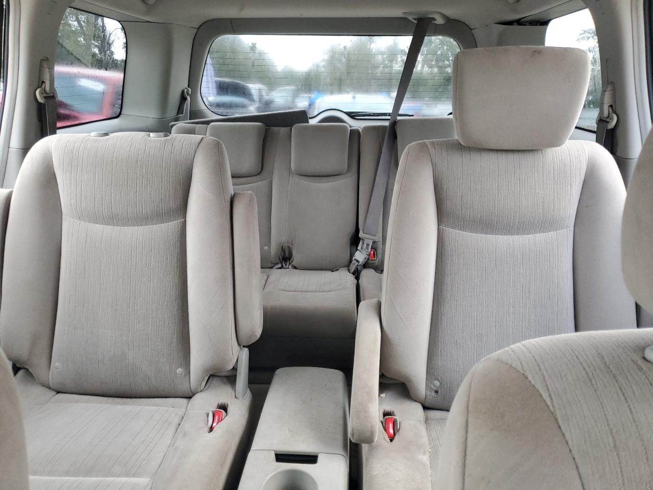 2017 Nissan Quest - Image 10