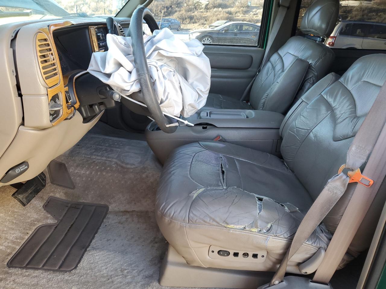 1999 Chevrolet Tahoe - Image 7
