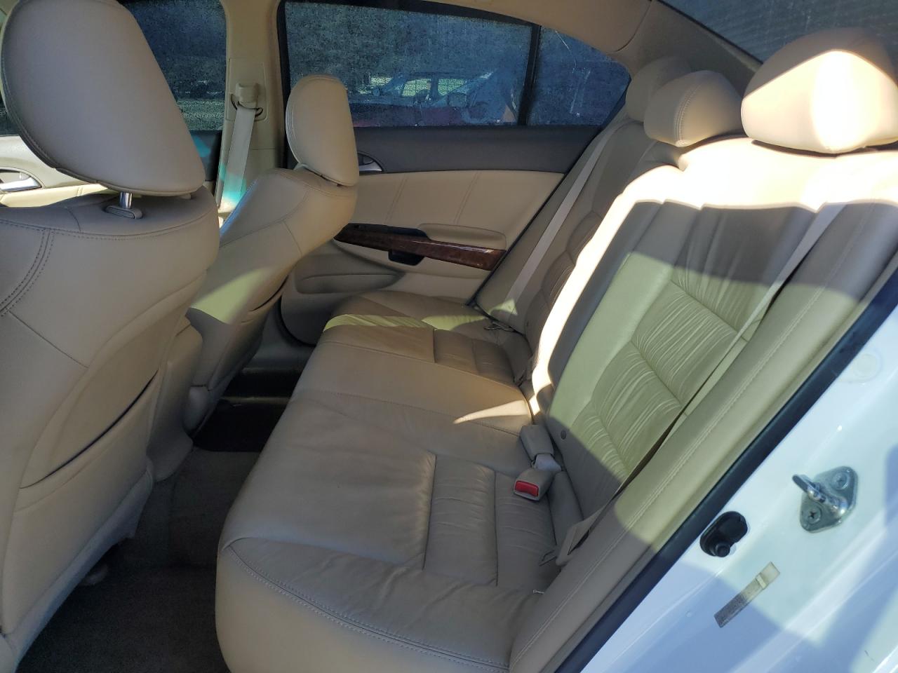 2008 Honda Accord - Image 10
