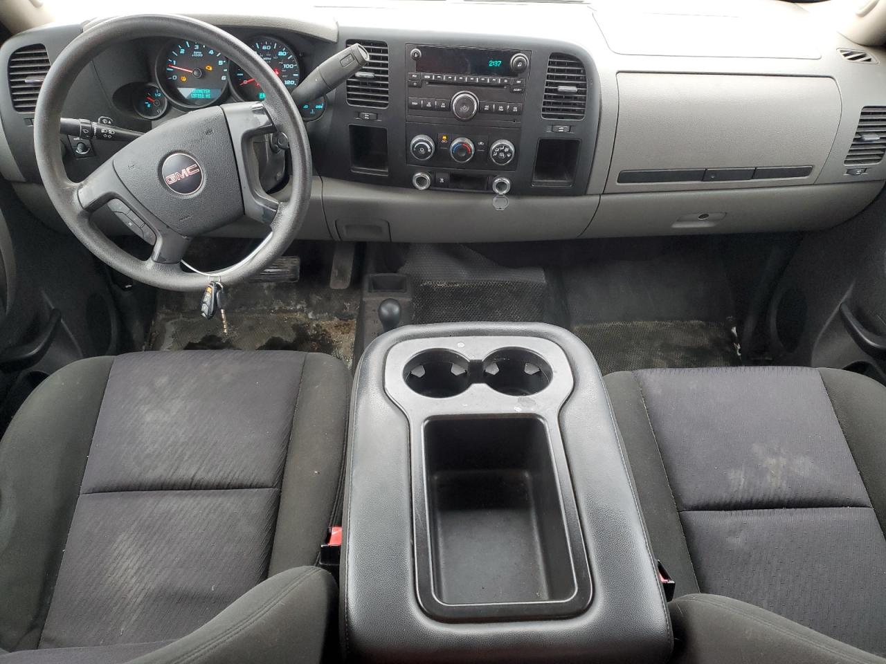 2010 GMC Sierra - Image 8