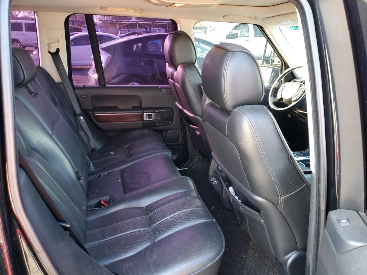 2007 Land Rover Range Rover - Image 10